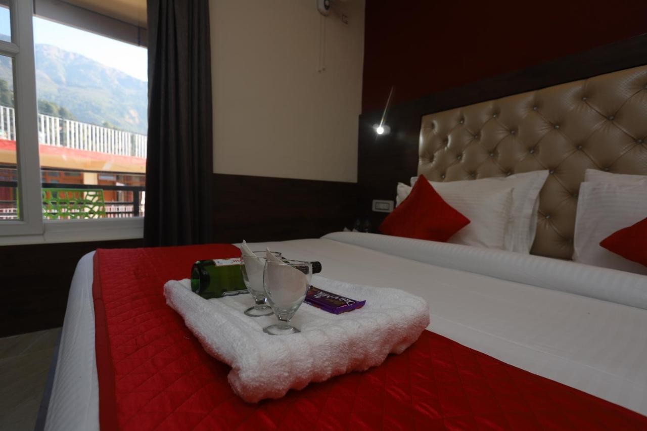 Hotel The Nest, Rooftop Cafe, Bonfire With A Sceneric Mountain View McLeod Ganj Extérieur photo