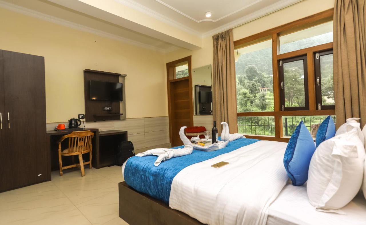 Hotel The Nest, Rooftop Cafe, Bonfire With A Sceneric Mountain View McLeod Ganj Extérieur photo